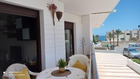 LA PITA- Terraza con vistas al mar & parking, a 1 min de la playa, Carboneras